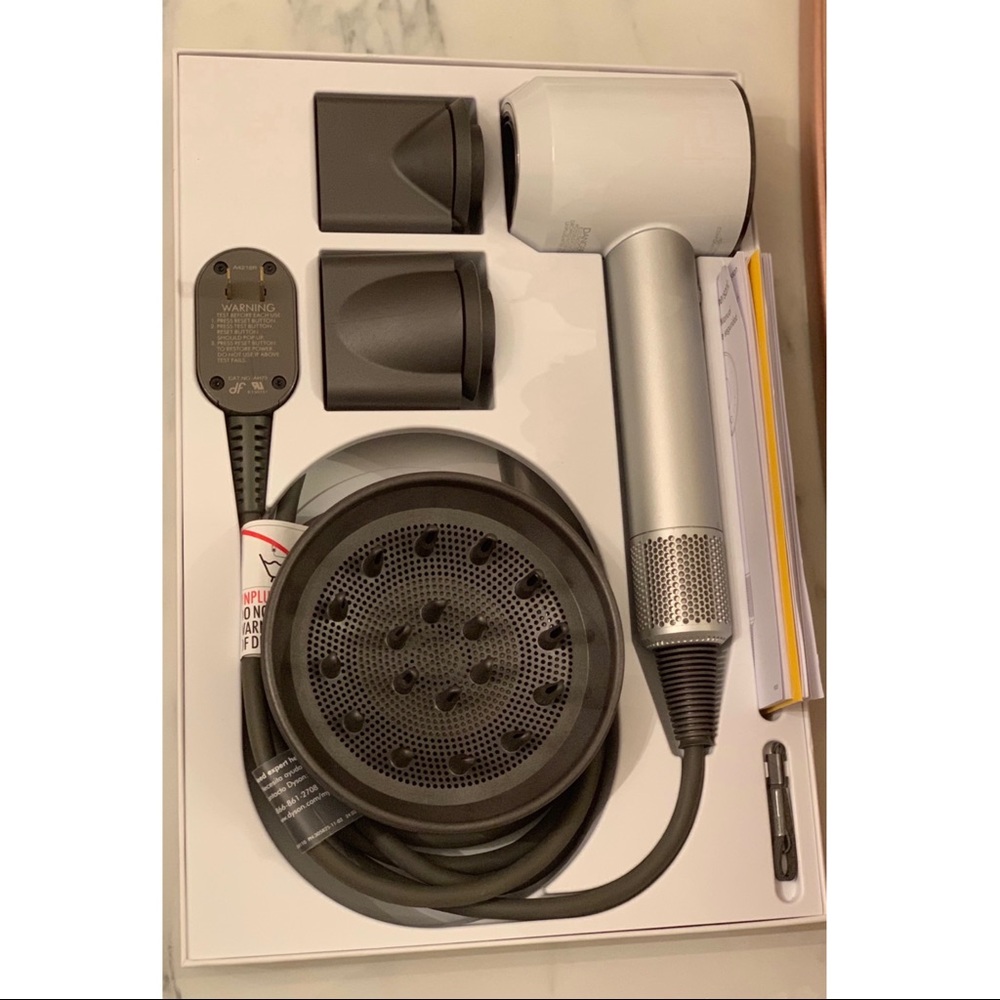 Dyson Supersonic Hair Dryer in White/Silver